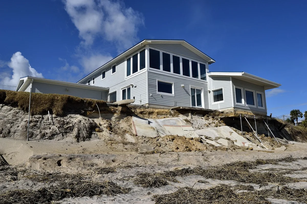 residential home exterior representing Florida homeowners insurance coverage